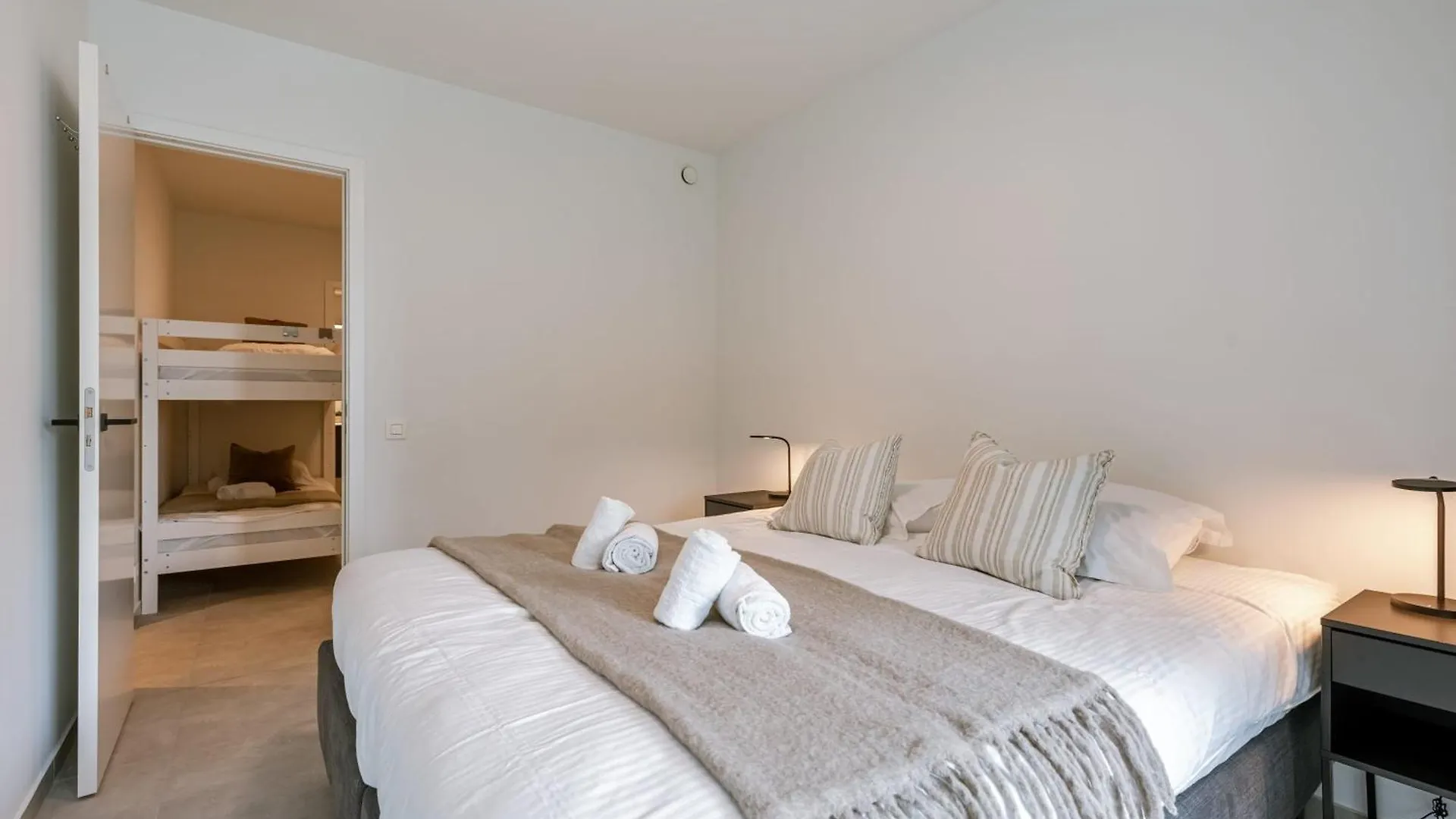 Huswell - Beautiful Apartment With Spacious Terrace Ostende
